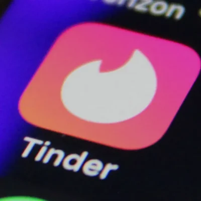 Tinder aposta em correspondência com IA enquanto enfrenta queda de usuários